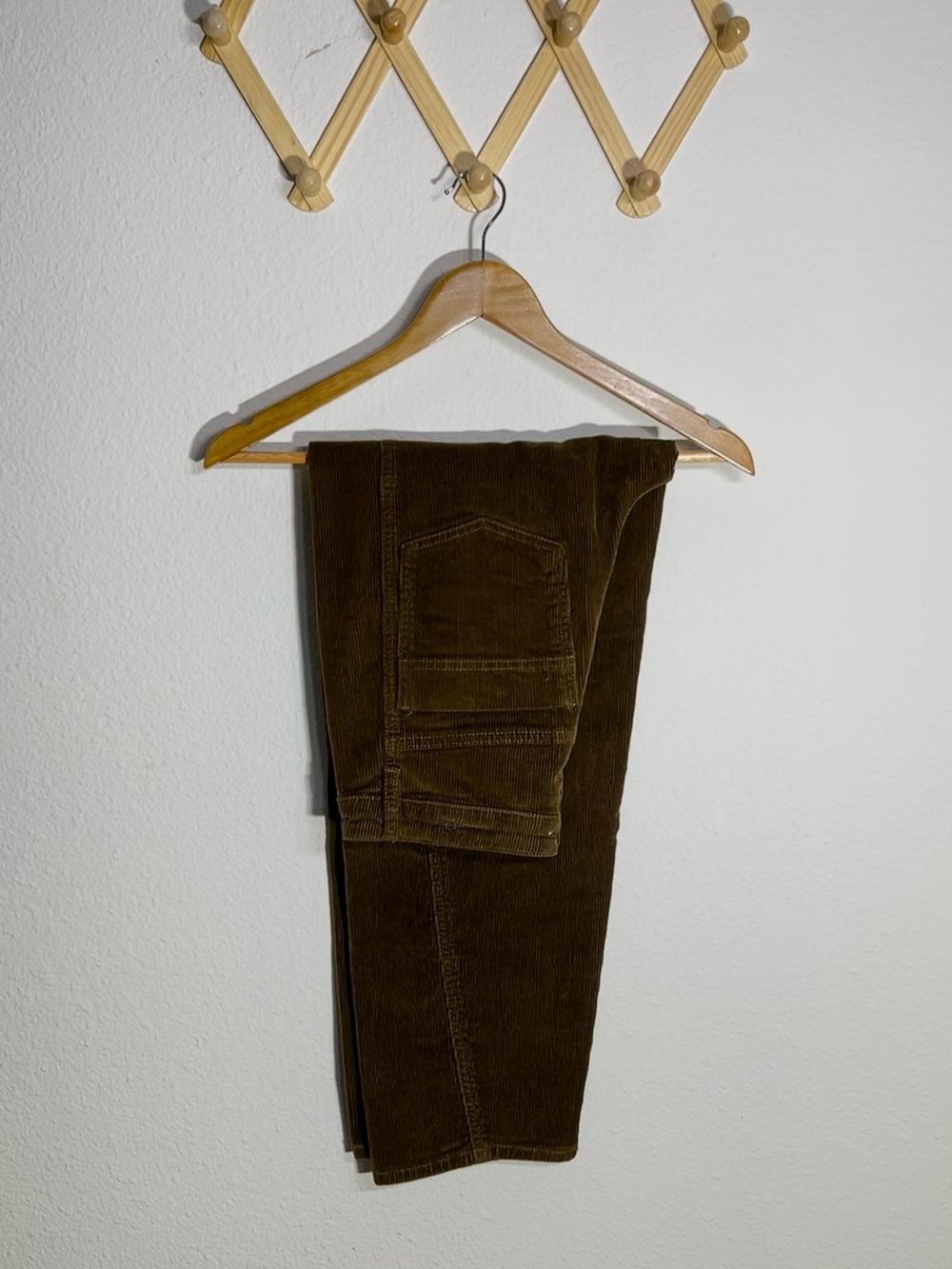 HABITUAL • high waist brown barrel leg corduroy pants & cropped ankle length - Picture 3 of 11